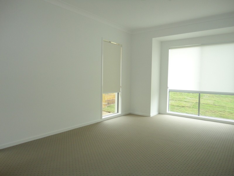 4 Dayflower Street, Upper Coomera QLD 4209