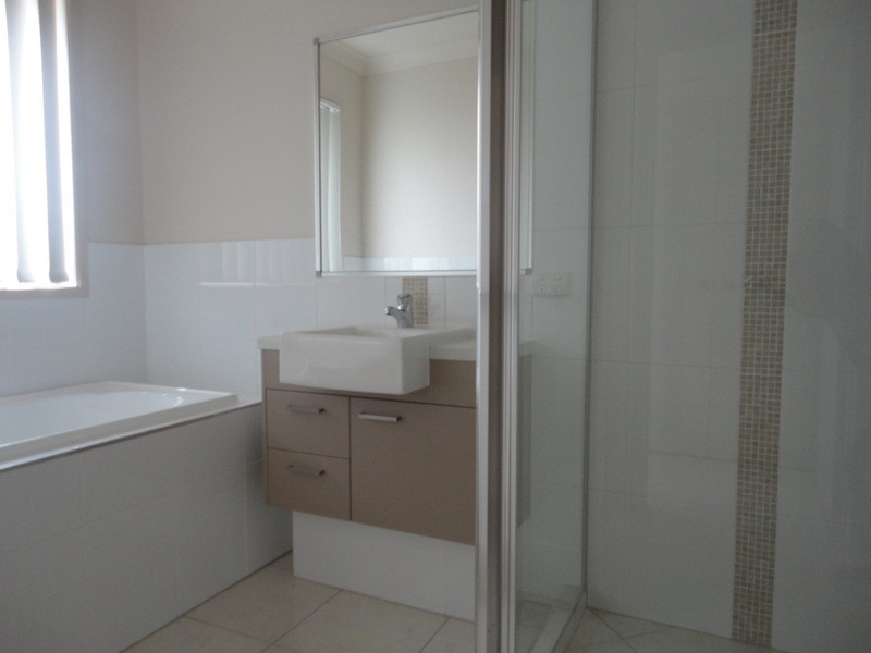 24 Beaumont Drive, Pimpama QLD 4209