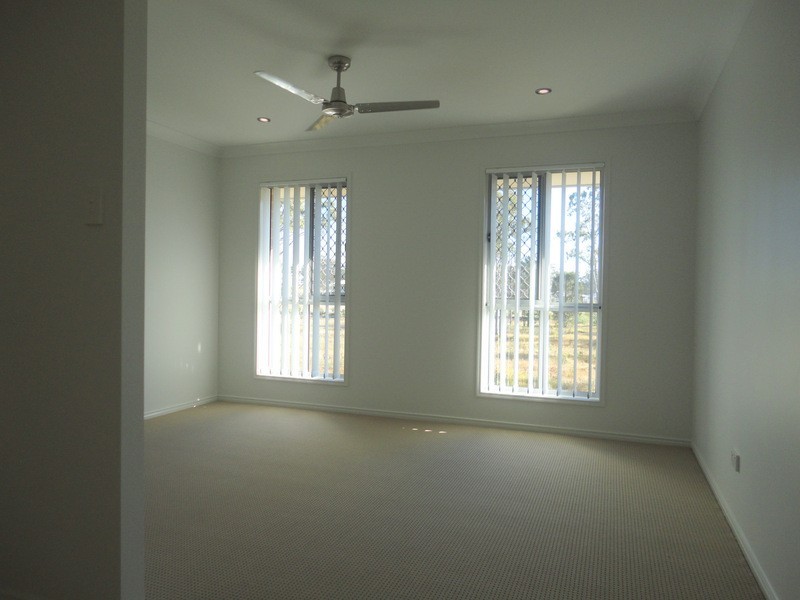 8 McWang Road, Pimpama QLD 4209