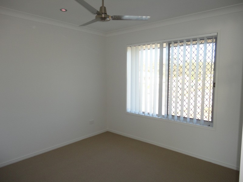 8 McWang Road, Pimpama QLD 4209