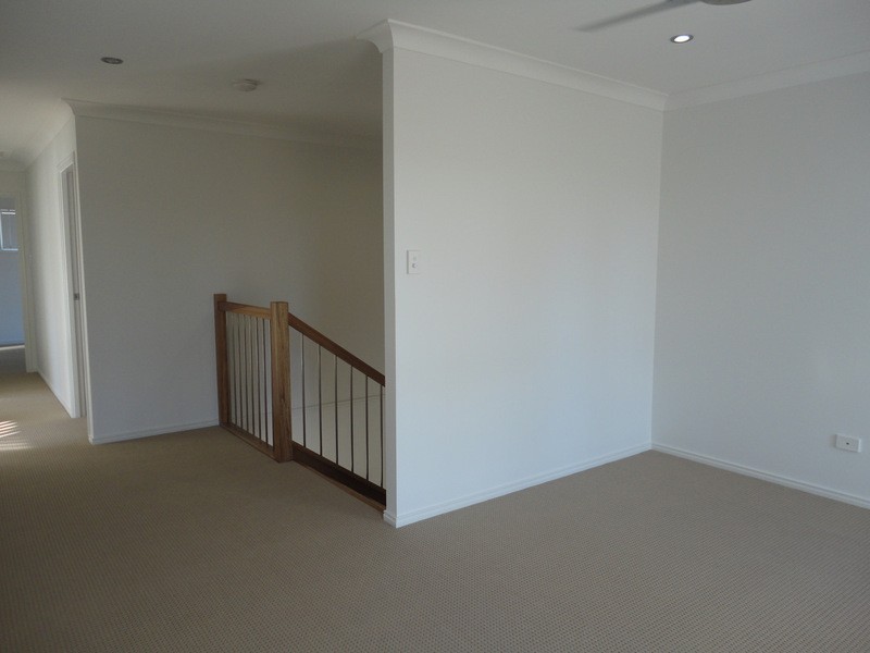 8 McWang Road, Pimpama QLD 4209