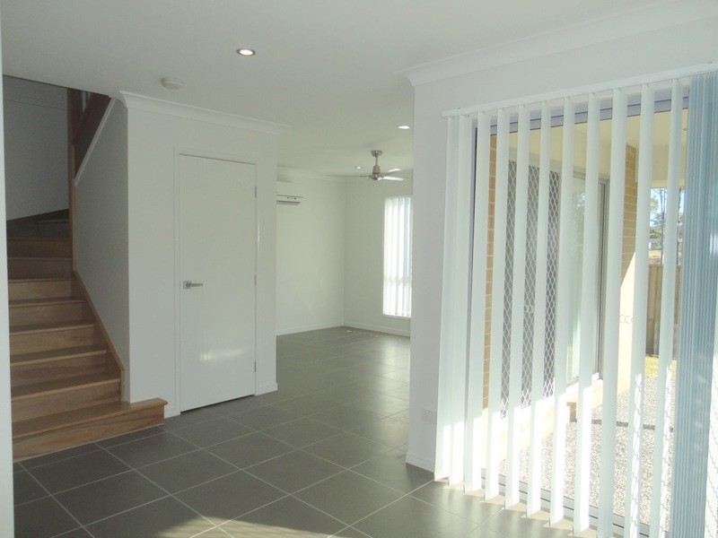 8 McWang Road, Pimpama QLD 4209