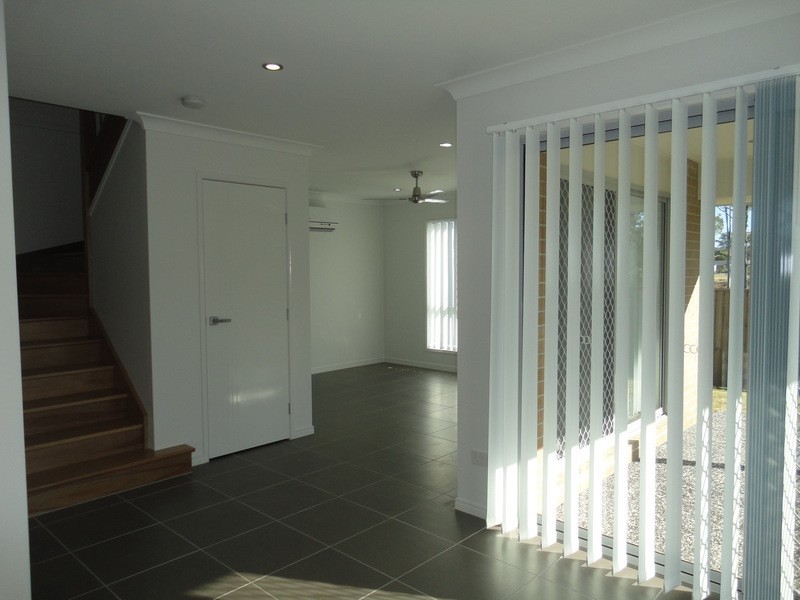 8 McWang Road, Pimpama QLD 4209