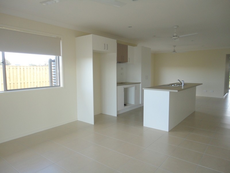 19 Gainsborough Drive, Pimpama QLD 4209