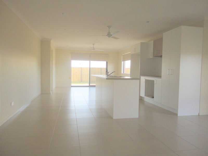 19 Gainsborough Drive, Pimpama QLD 4209