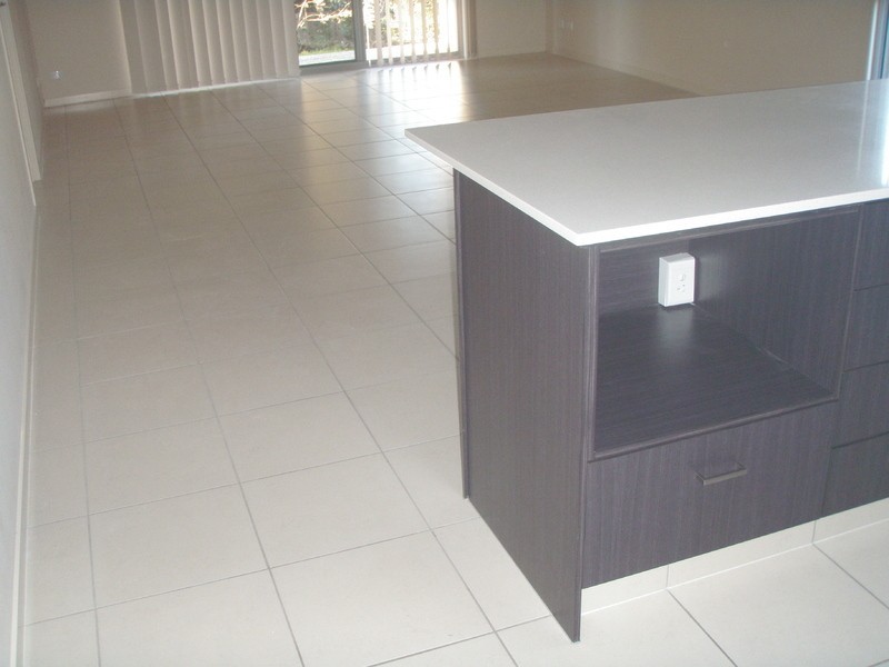 7  Christopher Street, Pimpama QLD 4209