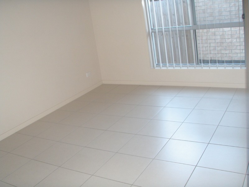 7  Christopher Street, Pimpama QLD 4209