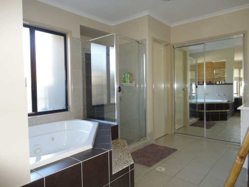 20 Diamond Sand Drive, Upper Coomera QLD 4209