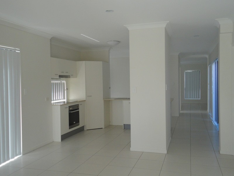 54 Lisa Crescent, Coomera QLD 4209