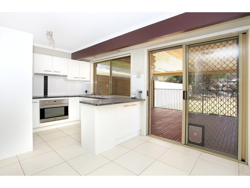 1/4 Story Place, Oxenford QLD 4210