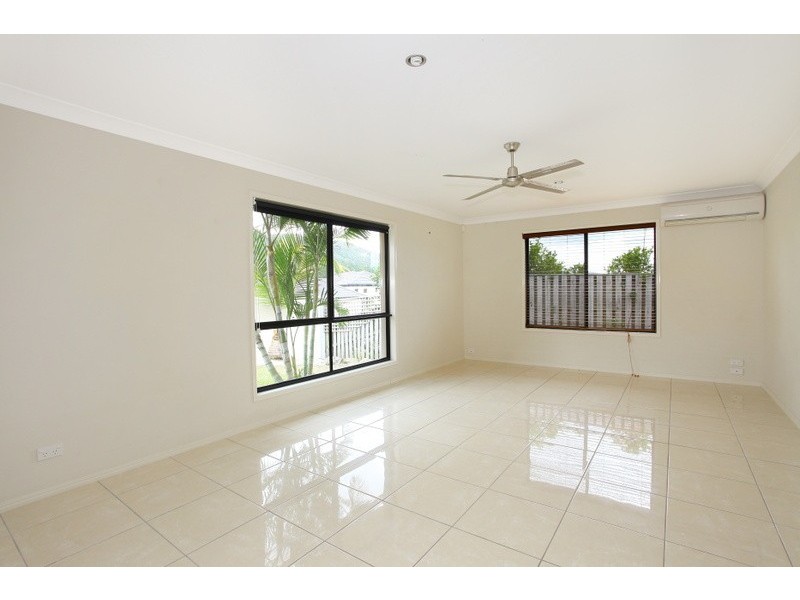 6 Cossington Circuit, Maudsland QLD 4210