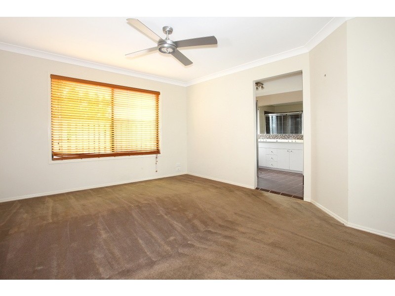 6 Cossington Circuit, Maudsland QLD 4210