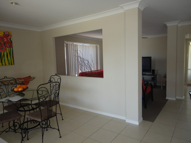 4 Habitat Way, Pimpama QLD 4209