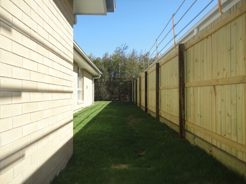 61 Lisa Crescent, Coomera QLD 4209