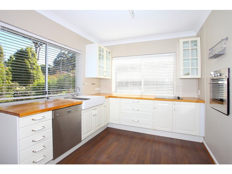 8 Tolima Drive, Tamborine Mountain QLD 4272