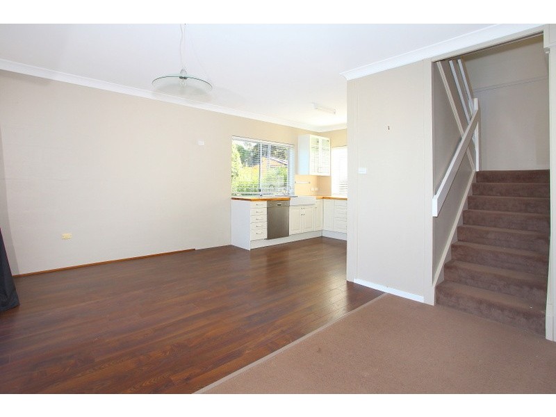 8 Tolima Drive, Tamborine Mountain QLD 4272