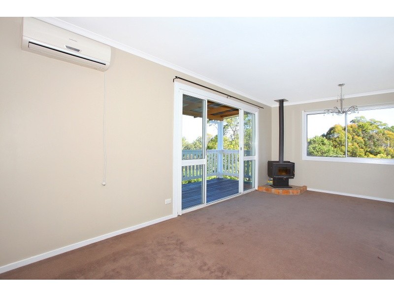 8 Tolima Drive, Tamborine Mountain QLD 4272