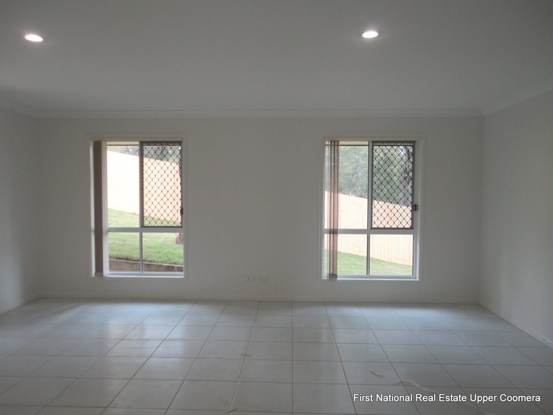 8 Earleham Court, Pimpama QLD 4209