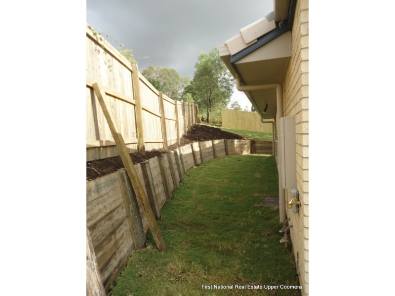 8 Earleham Court, Pimpama QLD 4209