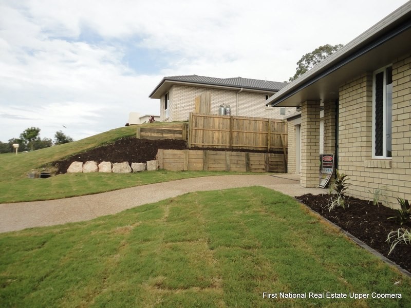 8 Earleham Court, Pimpama QLD 4209