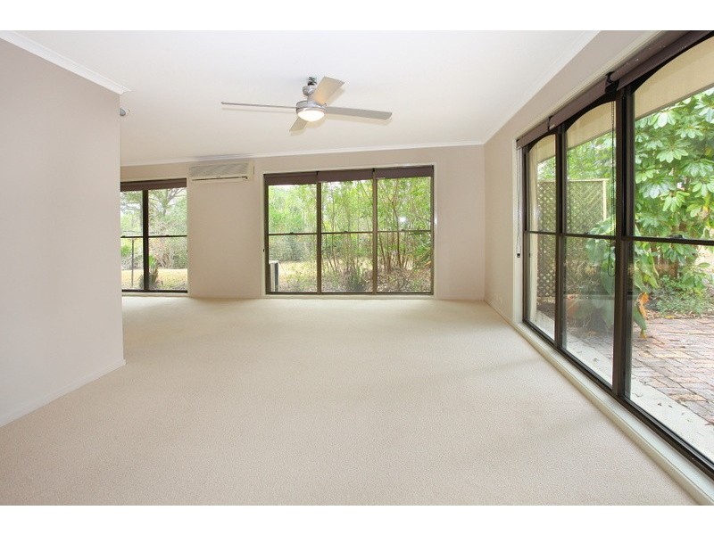 42 Ruth Terrace, Oxenford QLD 4210