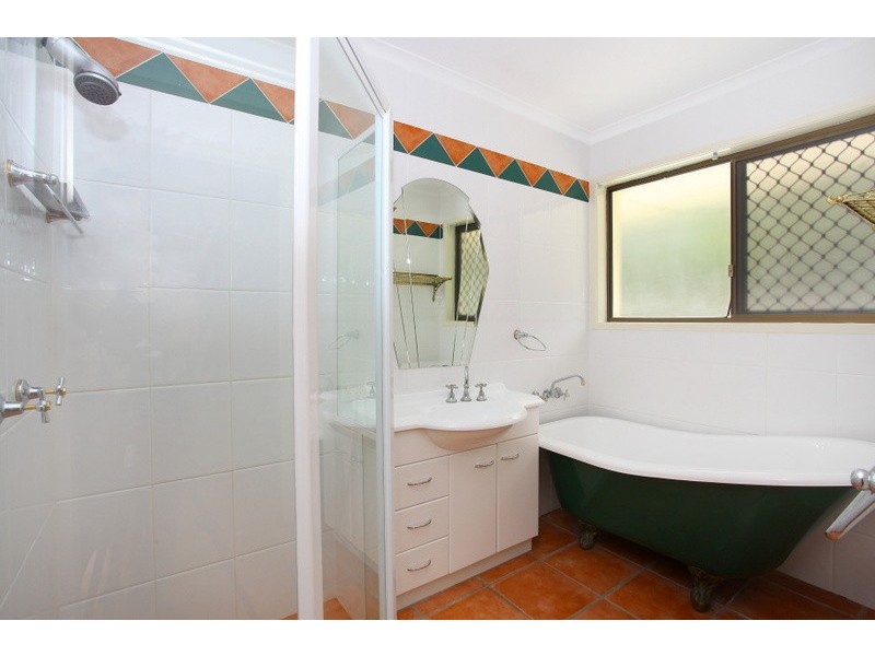 42 Ruth Terrace, Oxenford QLD 4210