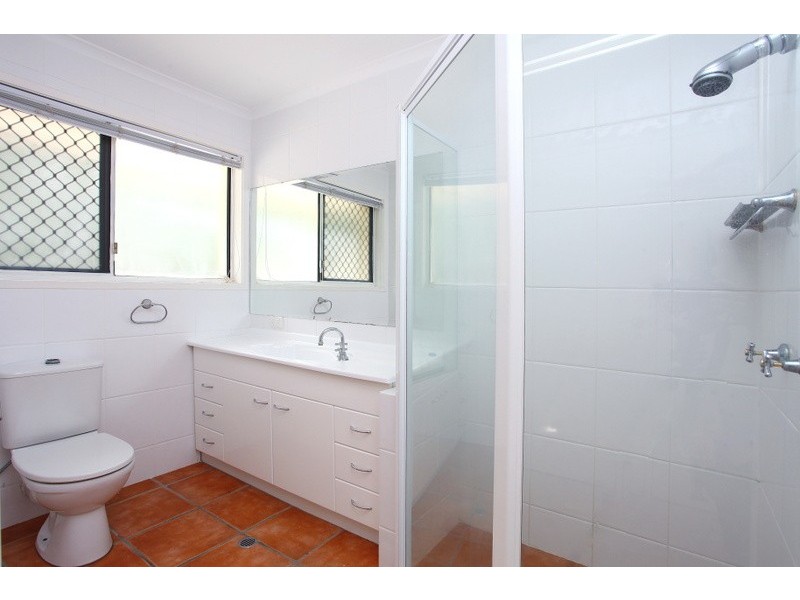 42 Ruth Terrace, Oxenford QLD 4210