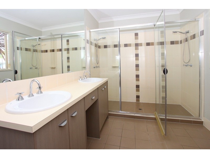 9 Bishopwood Court, Upper Coomera QLD 4209