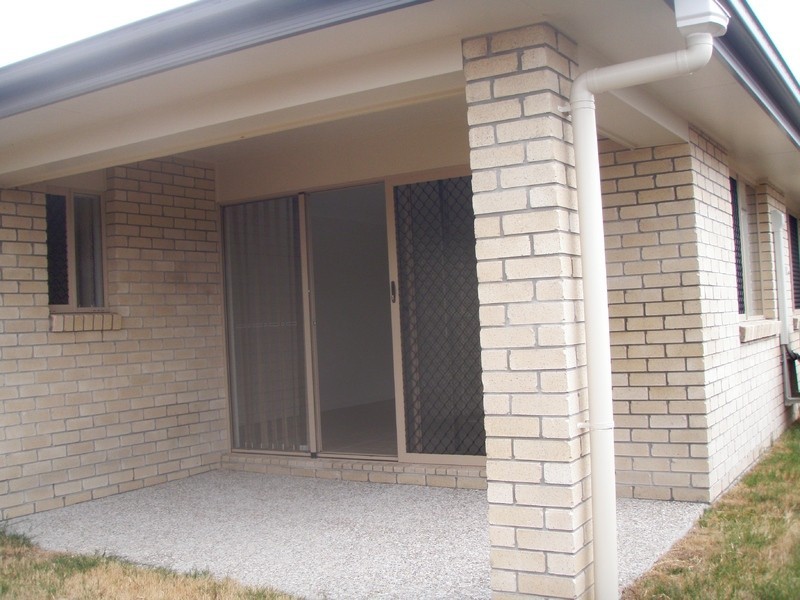 12 Pyrite Street, Pimpama QLD 4209