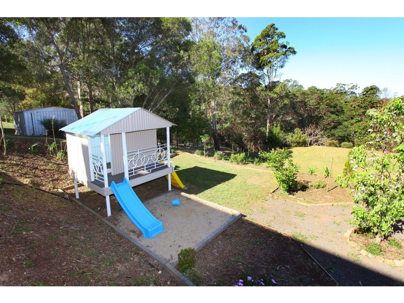 8 Tolima Drive, Eagle Heights QLD 4271