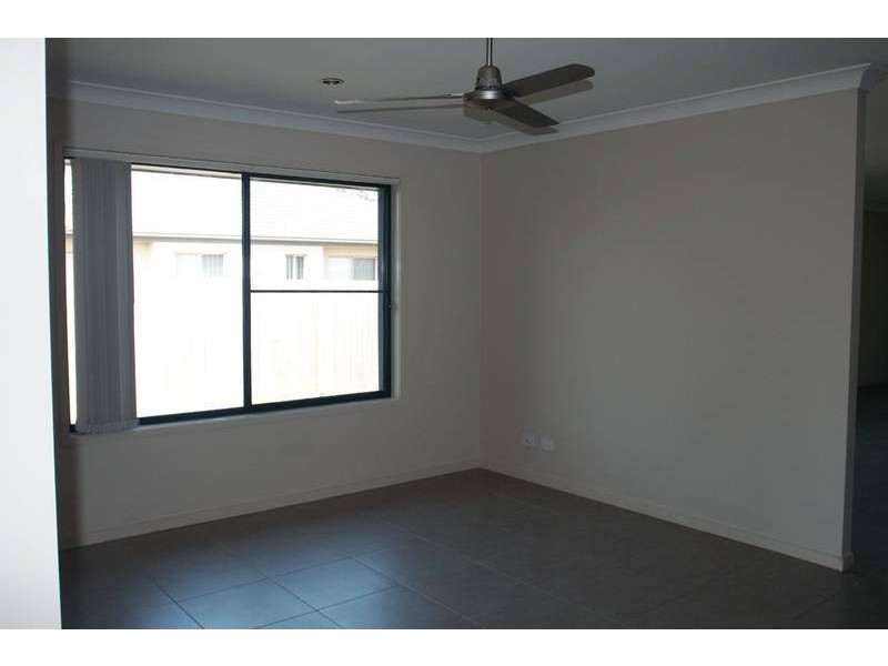 10 Bidmead Circuit, Pimpama QLD 4209