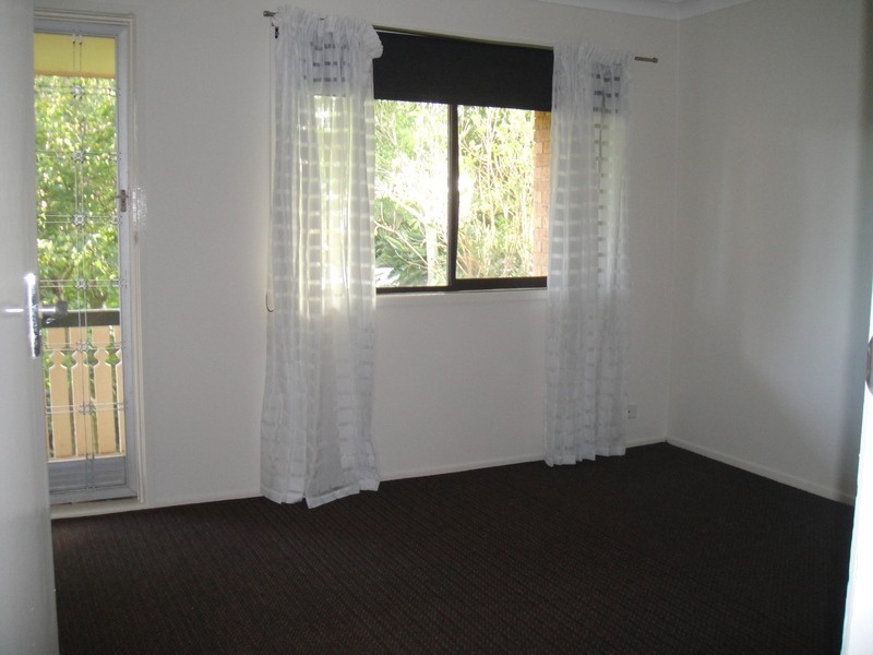 6/11 Frank Street, Labrador QLD 4215