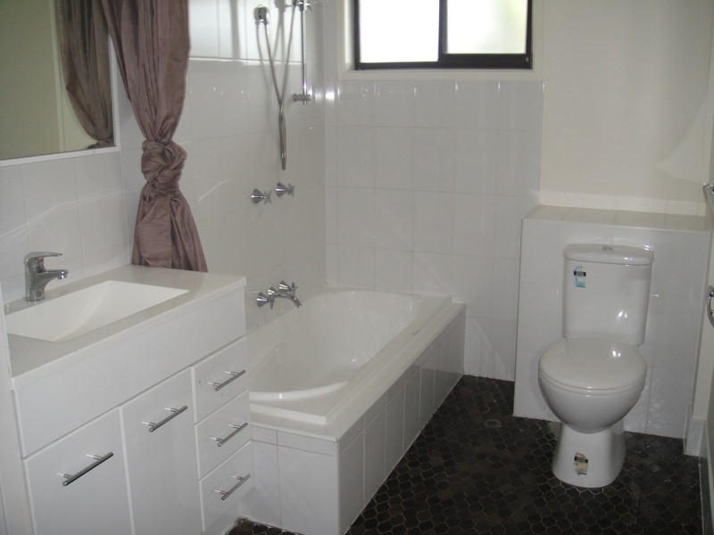 6/11 Frank Street, Labrador QLD 4215