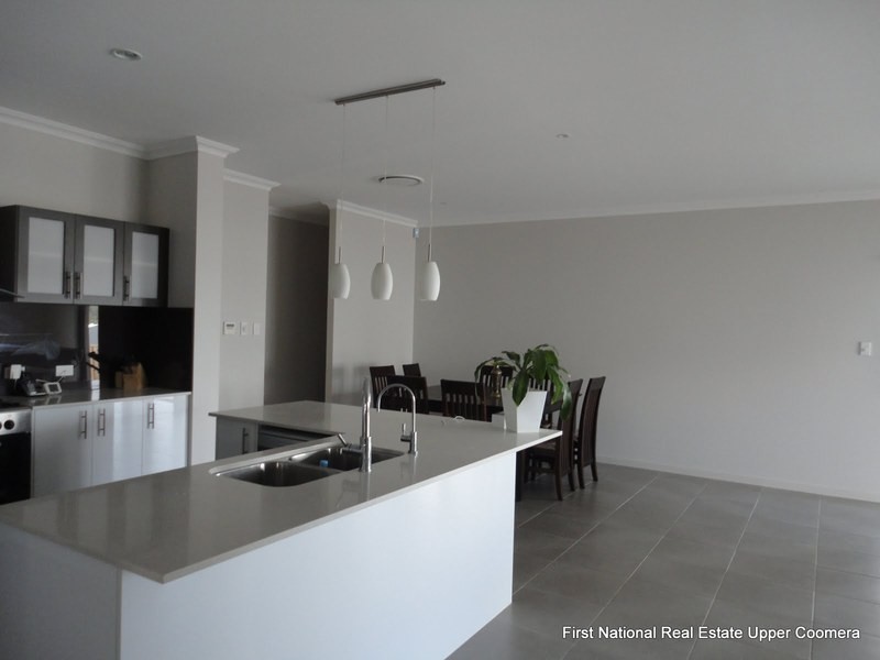 8 McDowall Court, Coomera QLD 4209