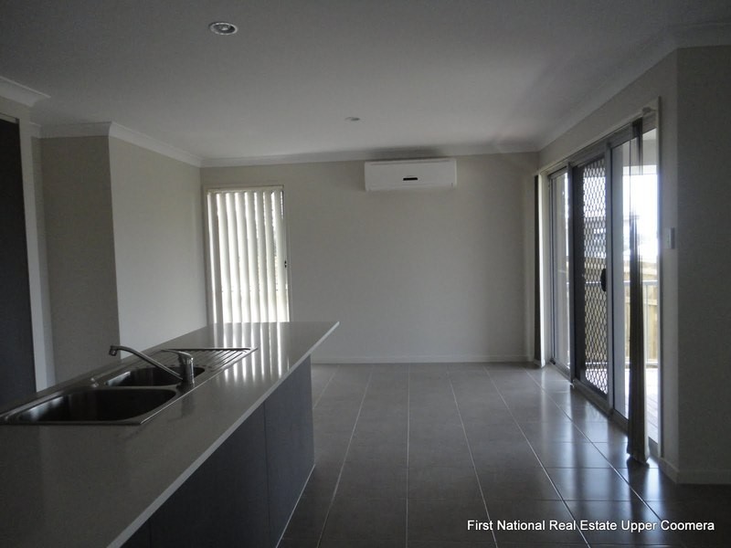 20 Hadrian Crescent, Pacific Pines QLD 4211