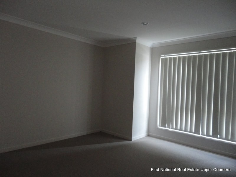 20 Hadrian Crescent, Pacific Pines QLD 4211