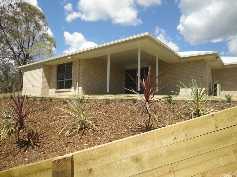 18 Gordon Drive, Upper Coomera QLD 4209