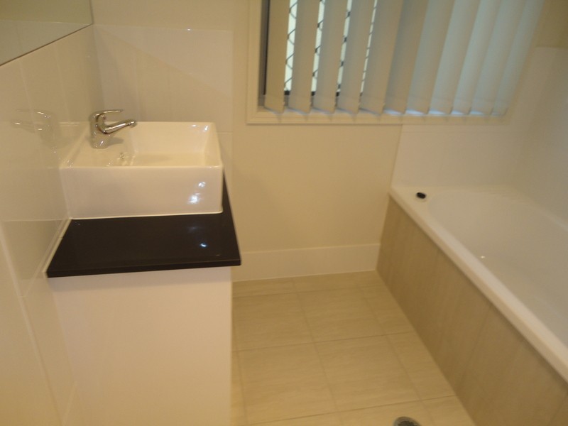 18 Gordon Drive, Upper Coomera QLD 4209