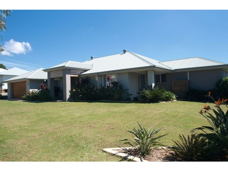 17 Slipstream Road, Coomera Waters QLD 4209