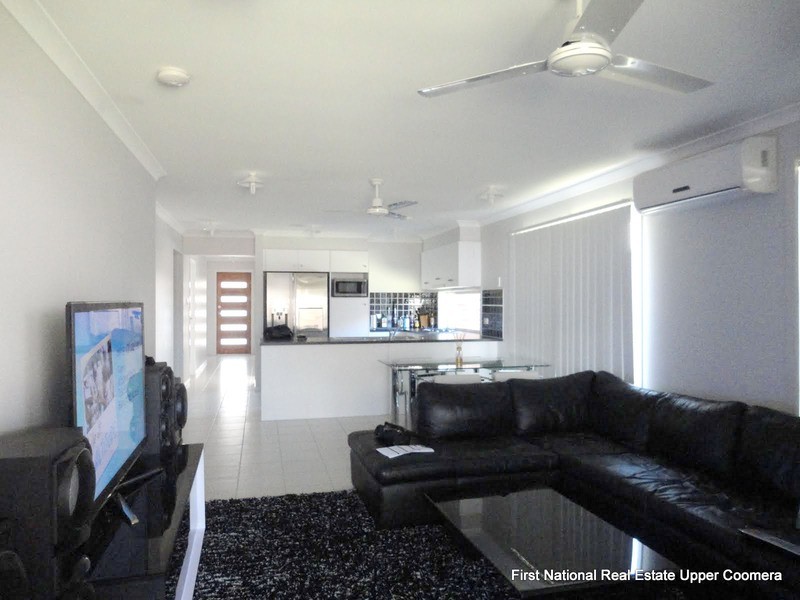 30 Collingrove Circuit, Pimpama QLD 4209