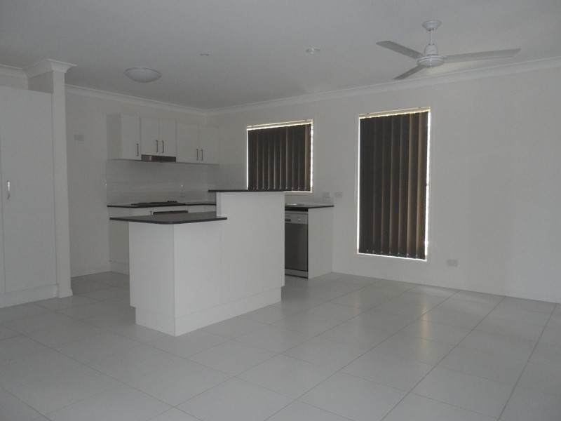 27  Cumulus Circuit, Coomera QLD 4209