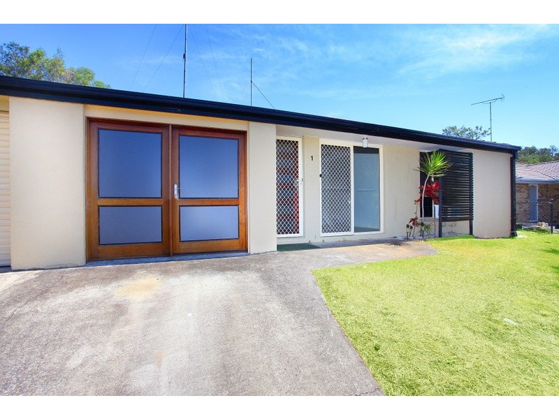 1/4 Story Street, Oxenford QLD 4210