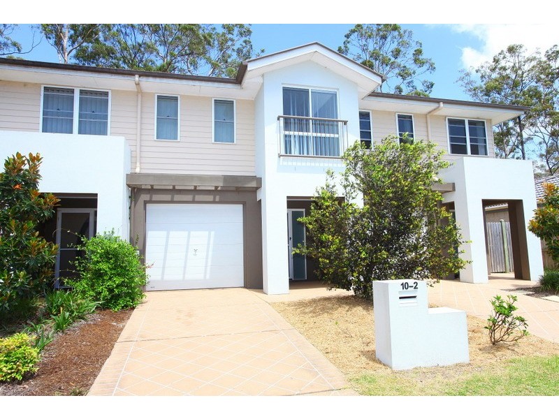 2/10 Bailer Street, Coomera QLD 4209