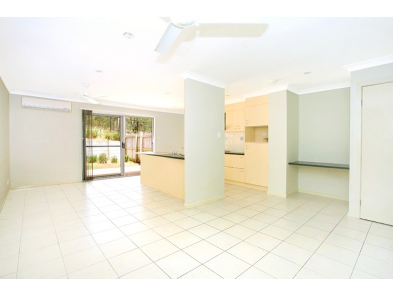 2/10 Bailer Street, Coomera QLD 4209