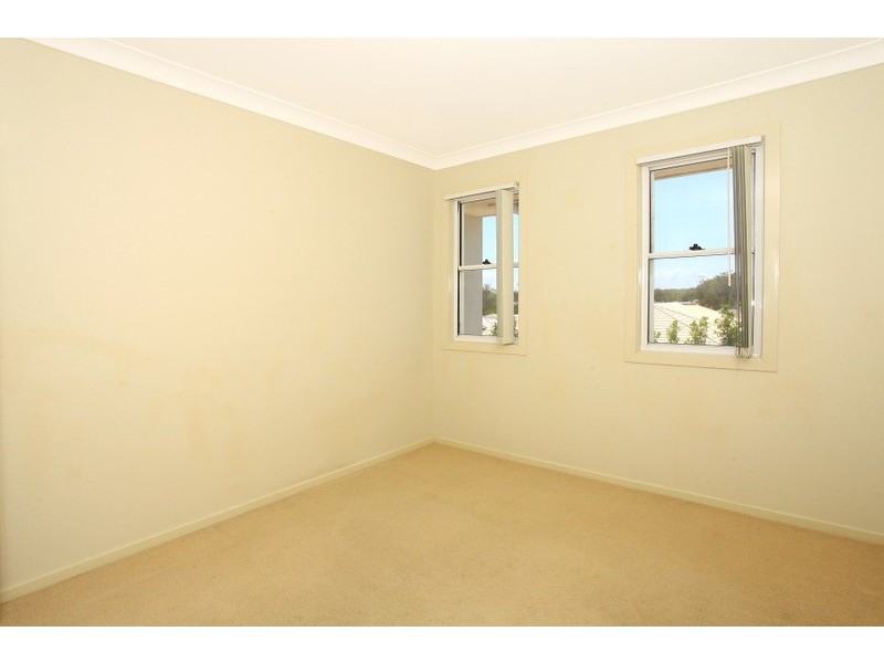 2/10 Bailer Street, Coomera QLD 4209