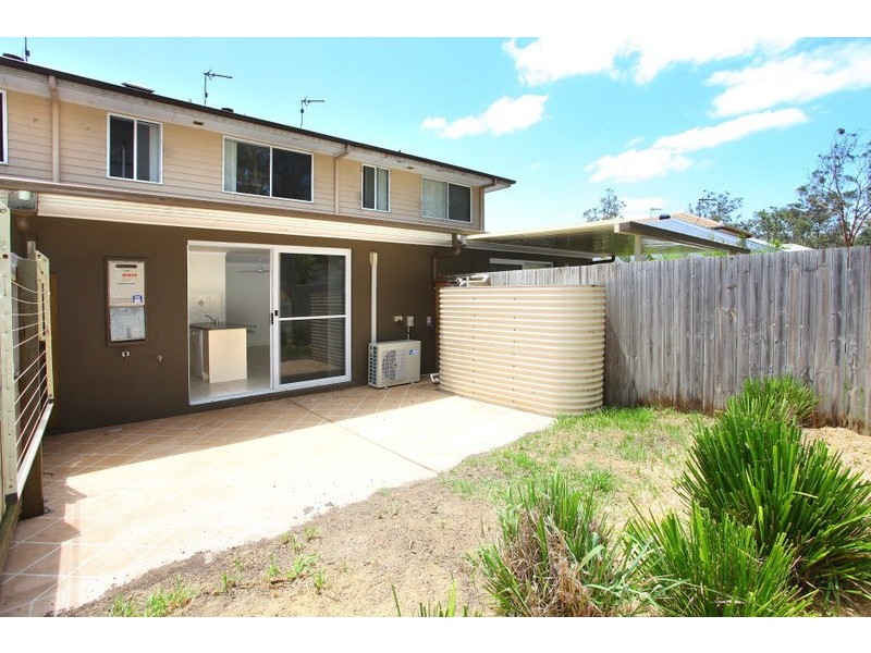 2/10 Bailer Street, Coomera QLD 4209