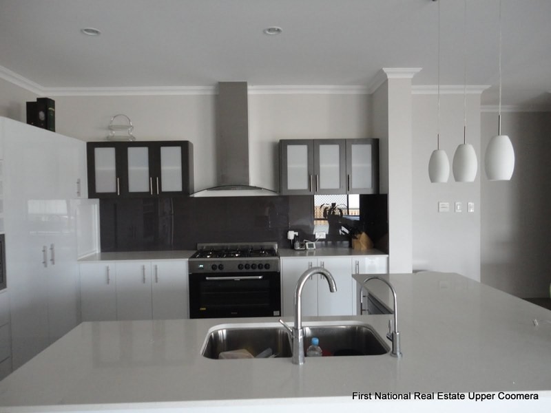 8 McDowall Court, Coomera QLD 4209
