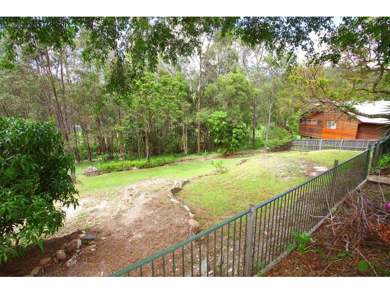 9 Florida Place, Oxenford QLD 4210