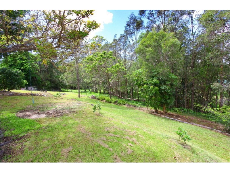 9 Florida Place, Oxenford QLD 4210