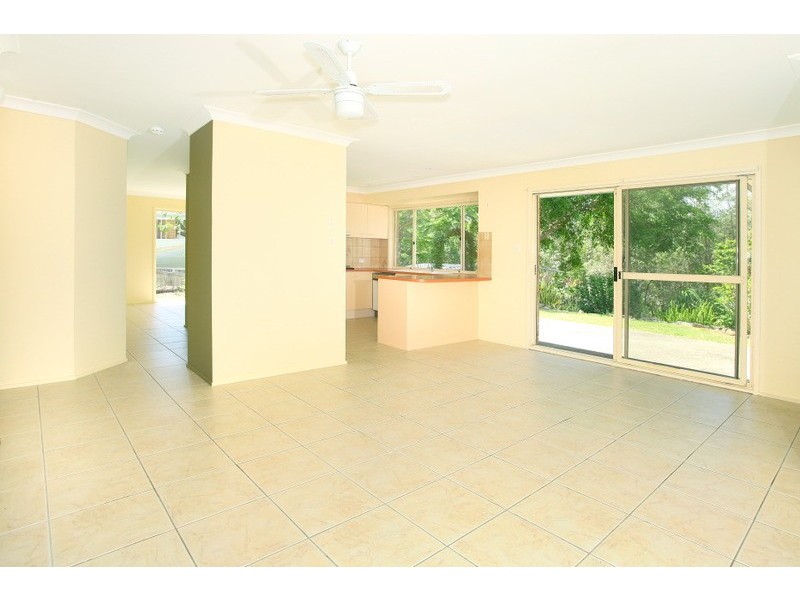 9 Florida Place, Oxenford QLD 4210